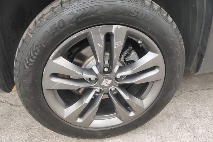 Used Baojun RS-5 2019 1.5T CVT Intelligent Drive Luxury Edition China VI Right Rear Wheel Hub