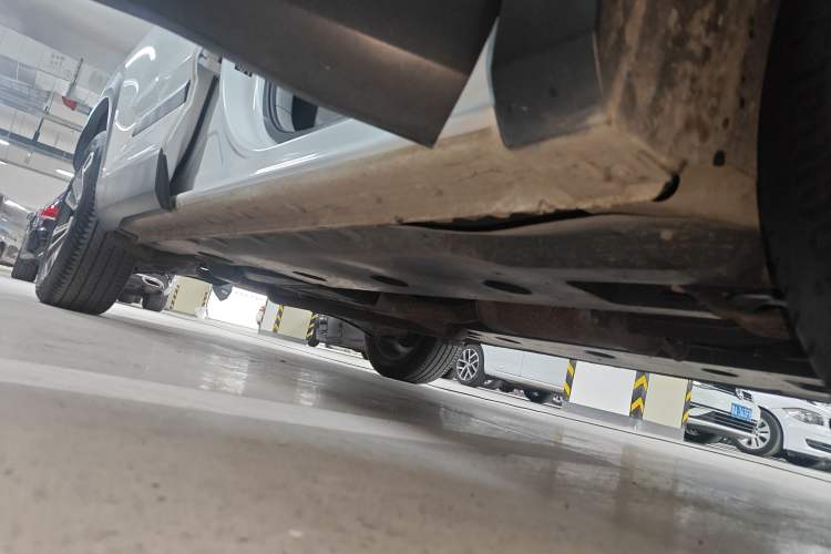 Used Baojun RS-5 2019 1.5T CVT Intelligent Driving Flagship Edition China V Emission Standard Right Side Sill
