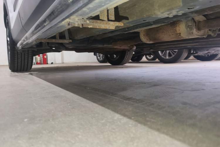 Used Baojun RS-5 2019 1.5T CVT Intelligent Drive Luxury Edition China VI Right Side Sill