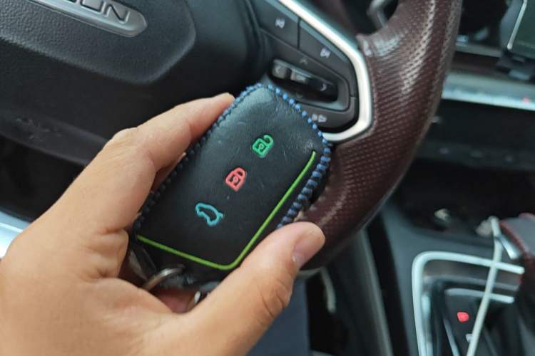 Used Baojun RS-5 2019 1.5T CVT Intelligent Driving Flagship Version China VI Emission Standard Vehicle Key