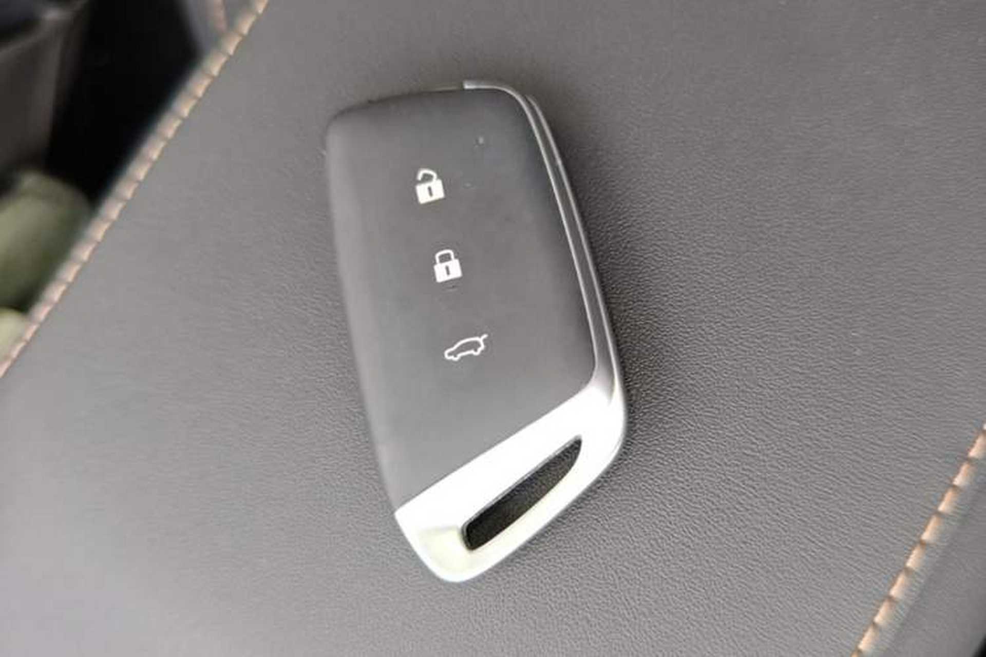Used Baojun RS-5 2019 1.5T CVT Intelligent Driving Luxury Edition China V Vehicle Key