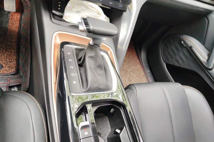 Used Baojun RS-5 2020 300T CVT Smart Prestige Edition Gear Lever