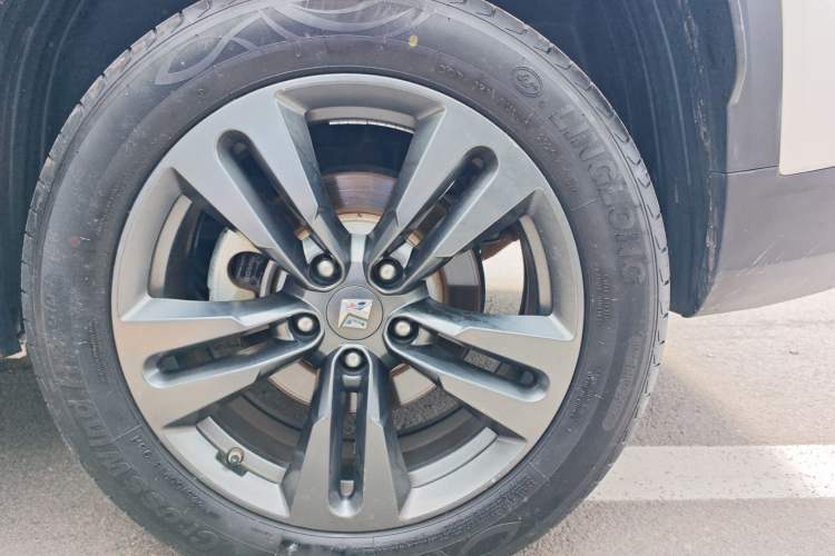 Used Baojun RS-5 2020 300T CVT Smart Flagship Edition Exterior 4