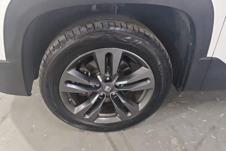 Used Baojun RS-5 2020 300T CVT Smart Flagship Edition Left Front Wheel Hub