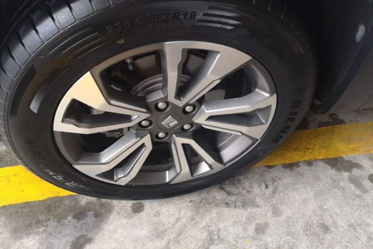 Used Baojun RS-5 2020 300T CVT Smart Flagship Edition Left Front Wheel Hub