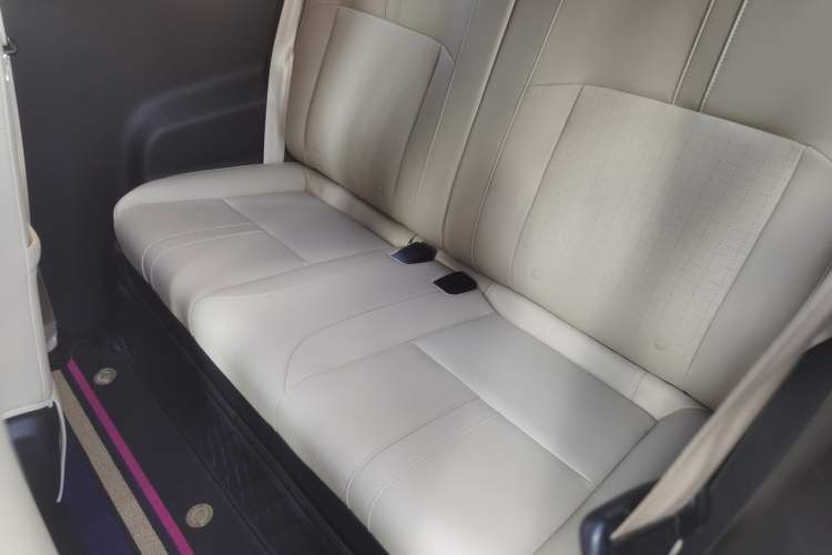 Used Baojun Spark 2023 Flagship Edition Interior 2