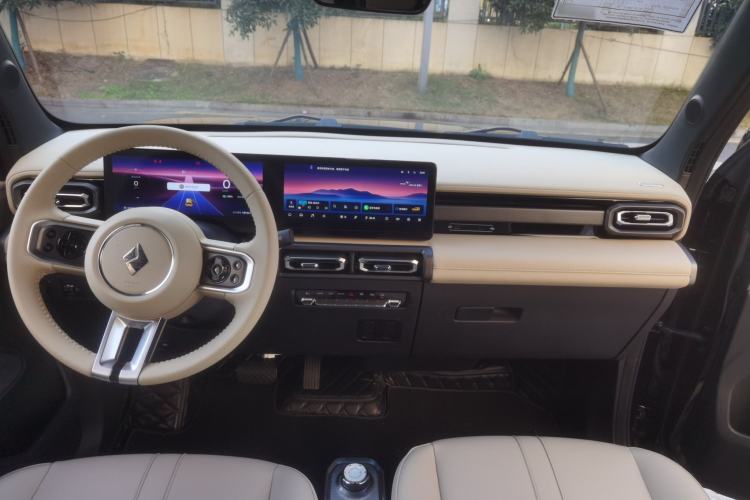 Used Baojun Spark 2023 Flagship Edition Interior 3