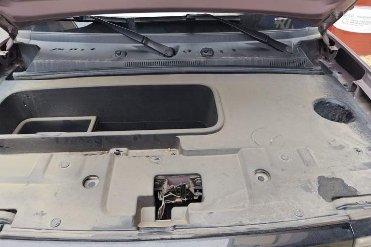 Used Baojun Spark 2023 Flagship Edition Engine Bay