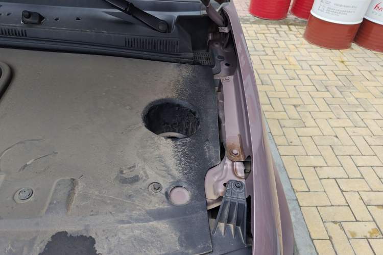 Used Baojun Spark 2023 Flagship Edition Engine Bay Left