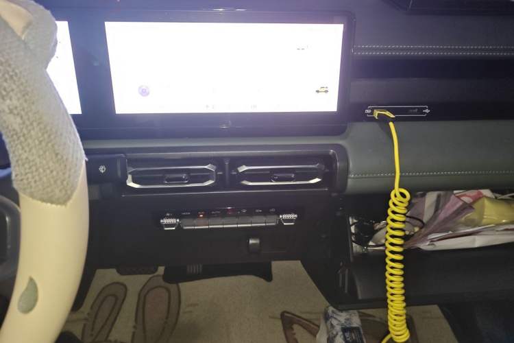 Used Baojun Spark 2023 Intelligent Premium Edition Audio And AC Panel