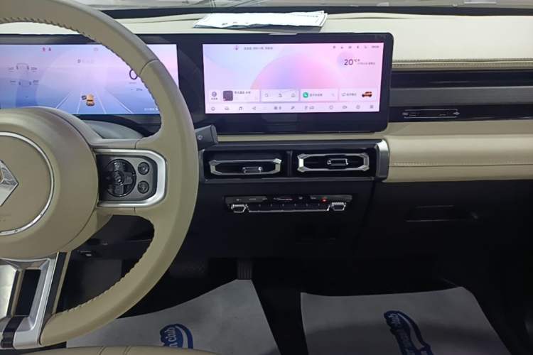 Used Baojun Spark 2023 Flagship Edition Audio And AC Panel