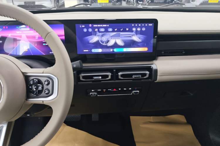 Used Baojun Spark 2023 Flagship Edition Audio And AC Panel