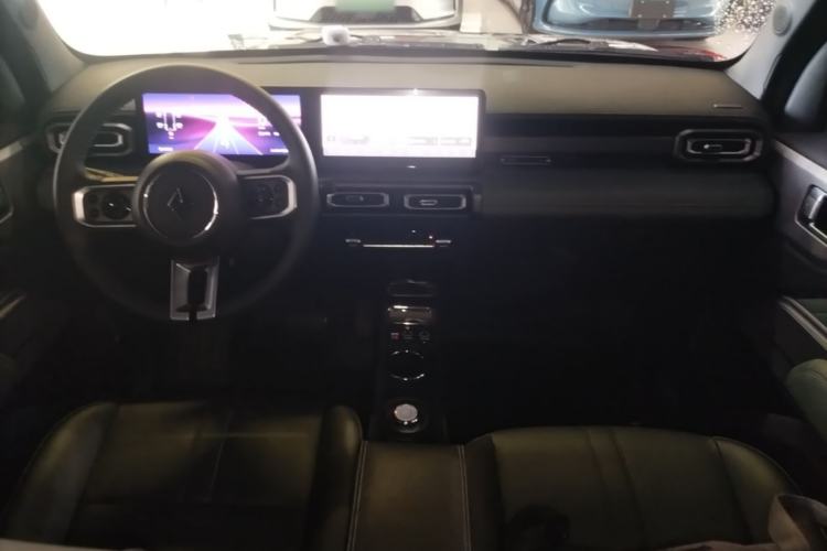 Used Baojun Spark 2023 Flagship Edition Center Console
