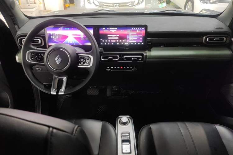 Used Baojun Spark 2023 Flagship Edition Center Console