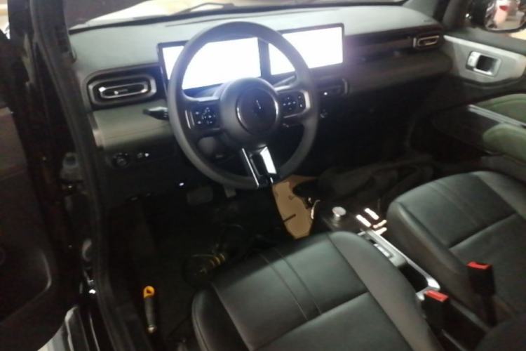 Used Baojun Spark 2023 Flagship Edition Center Console