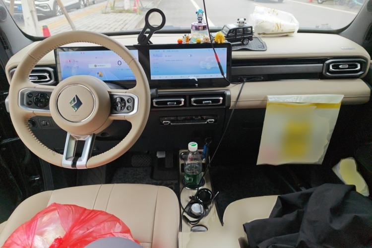 Used Baojun Spark 2023 Flagship Edition Center Console