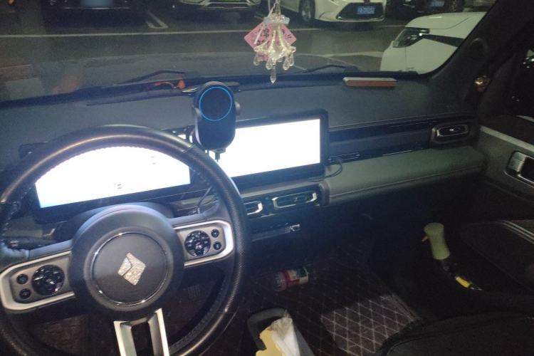 Used Baojun Spark 2023 Flagship Edition Center Console