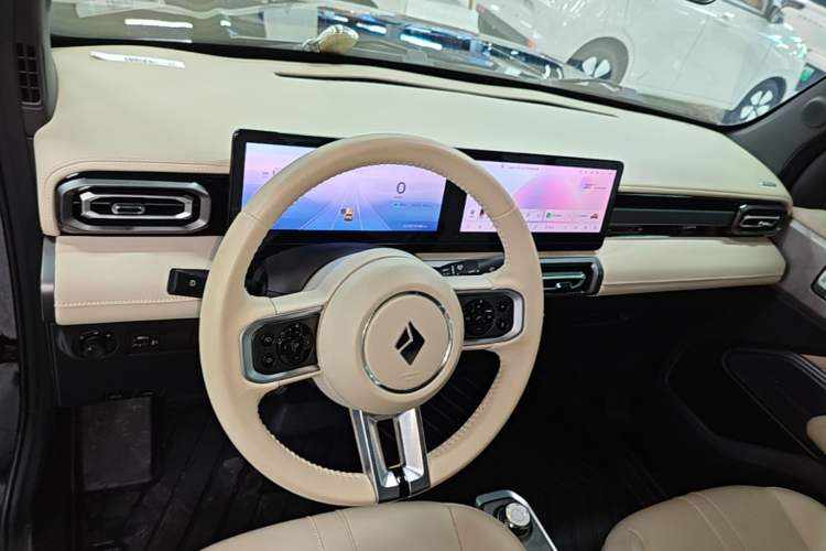 Used Baojun Spark 2023 Flagship Edition Center Console