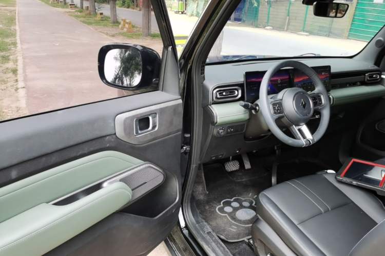 Used Baojun Spark 2023 Flagship Edition Driver Seat