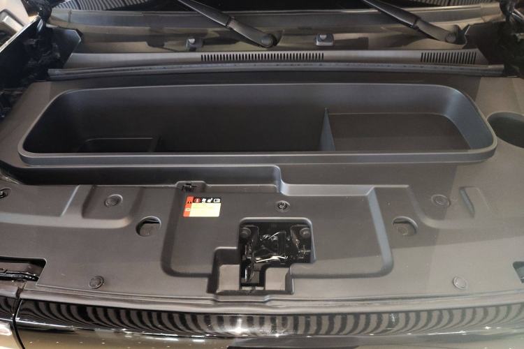 Used Baojun Spark 2023 Intelligent Premium Edition Engine Bay