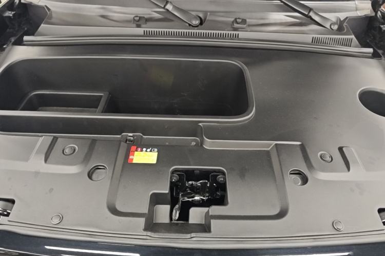 Used Baojun Spark 2023 Flagship Edition Engine Bay
