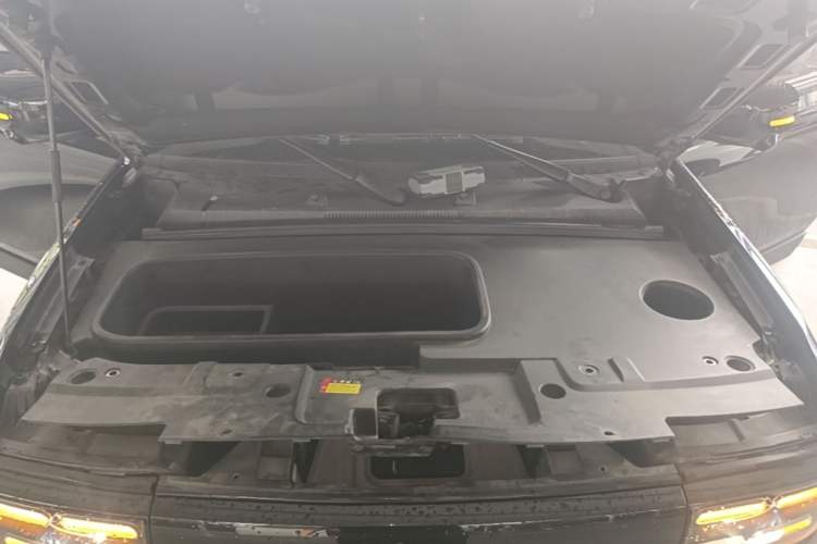 Used Baojun Spark 2023 Flagship Edition Engine Bay