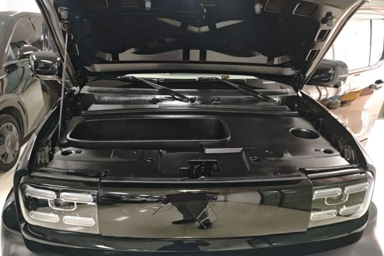 Used Baojun Spark 2023 Intelligent Premium Edition Engine Bay