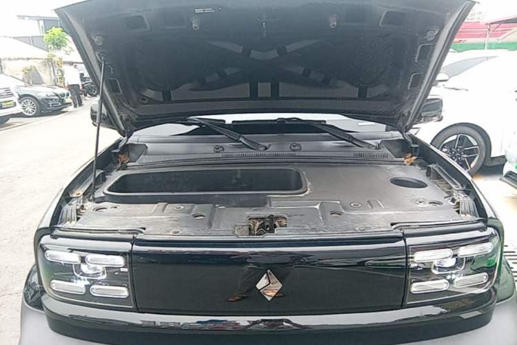 Used Baojun Spark 2023 Intelligent Premium Edition Engine Bay