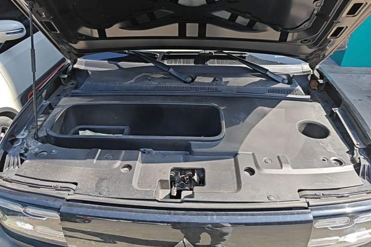 Used Baojun Spark 2023 Flagship Edition Engine Bay