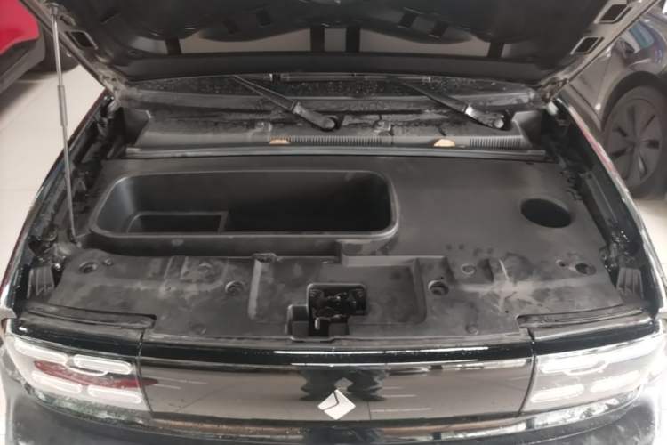 Used Baojun Spark 2023 Flagship Edition Engine Bay