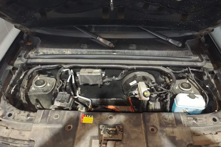 Used Baojun Spark 2023 Flagship Edition Engine Bay