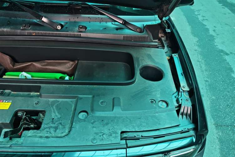 Used Baojun Spark 2023 Intelligent Premium Edition Engine Bay Left