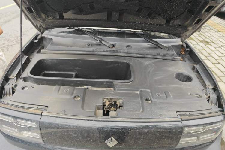 Used Baojun Spark 2023 Flagship Edition Engine Bay