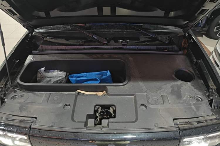 Used Baojun Spark 2023 Flagship Edition Engine Bay