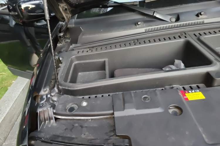 Used Baojun Spark 2023 Intelligent Premium Edition Engine Bay Right