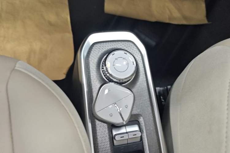 Used Baojun Spark 2023 Flagship Edition Gear Lever