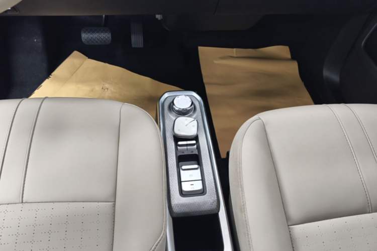 Used Baojun Spark 2023 Flagship Edition Gear Lever