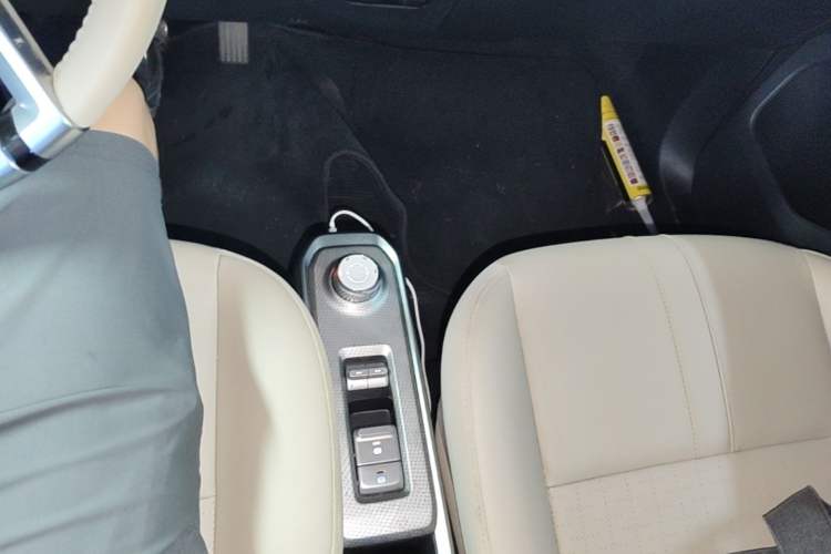 Used Baojun Spark 2023 Flagship Edition Gear Lever