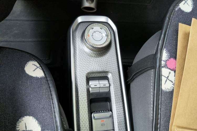 Used Baojun Spark 2023 Intelligent Premium Edition Gear Lever