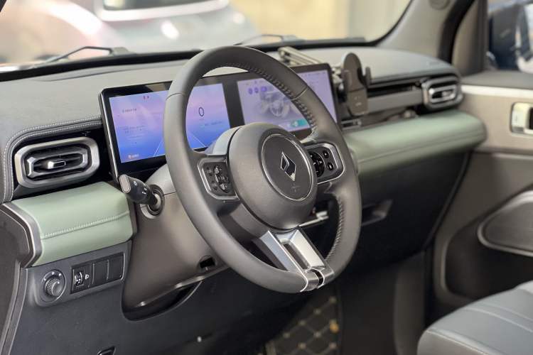 Used Baojun Spark 2023 Flagship Edition Instrument Cluster