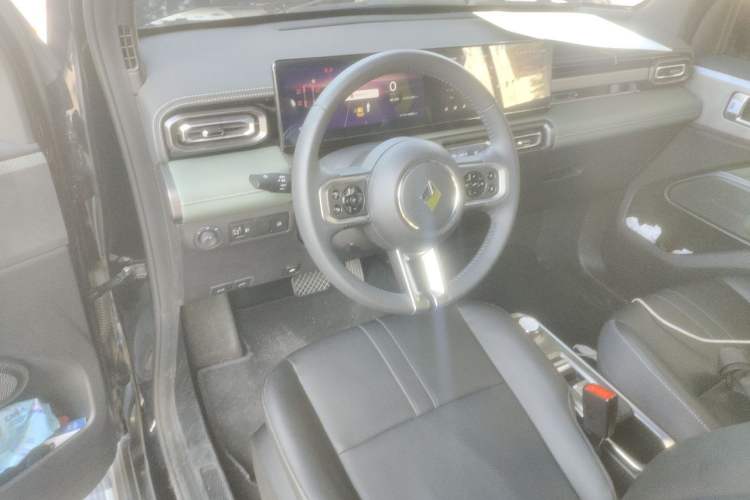 Used Baojun Spark 2023 Intelligent Premium Edition Interior 2
