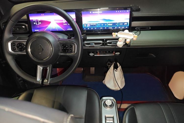 Used Baojun Spark 2023 Flagship Edition Interior 2