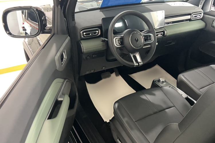 Used Baojun Spark 2023 Flagship Edition Interior 3