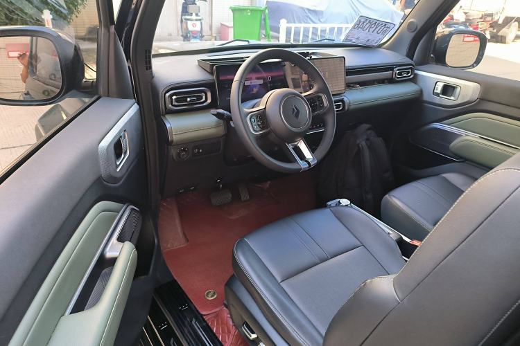 Used Baojun Spark 2023 Flagship Edition Interior 3
