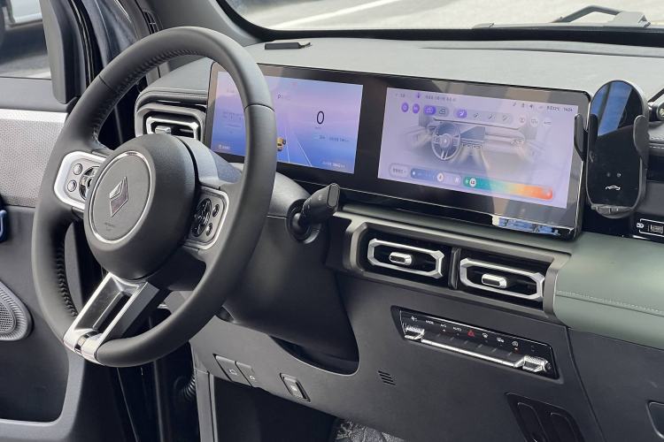 Used Baojun Spark 2023 Flagship Edition Interior 3