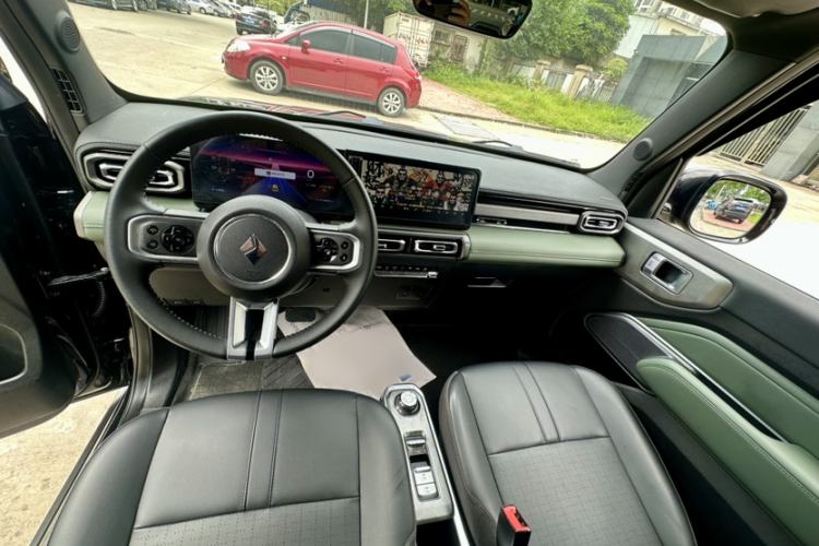 Used Baojun Spark 2023 Flagship Edition Interior 4