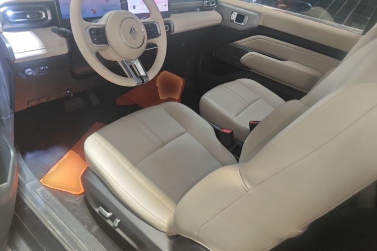 Used Baojun Spark 2023 Flagship Edition Left Front Seat