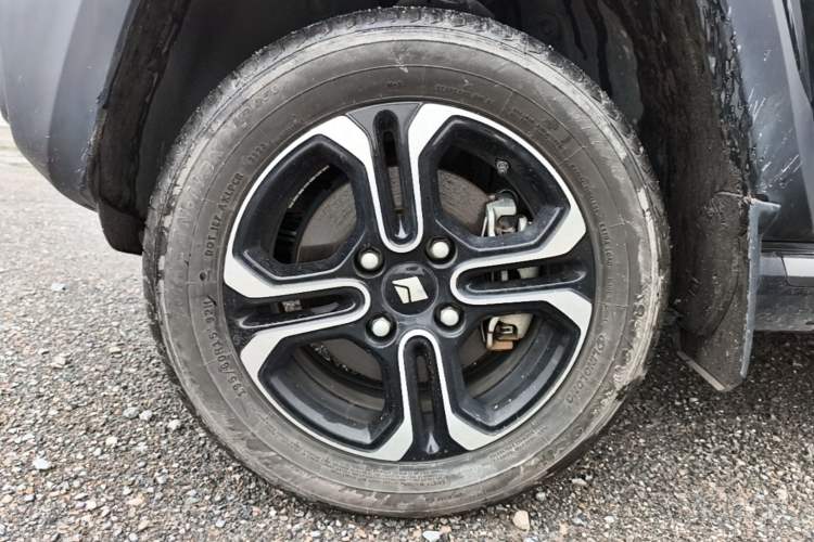 Used Baojun Spark 2023 Flagship Edition Left Front Wheel Hub