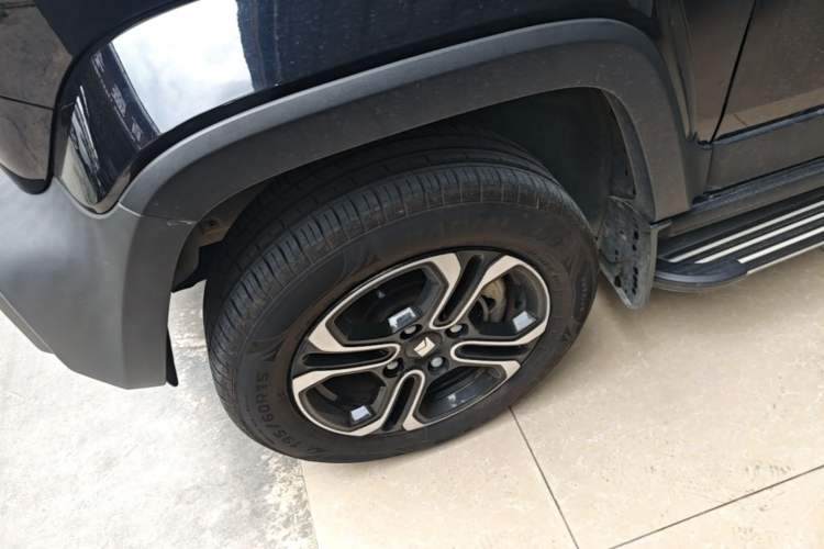 Used Baojun Spark 2023 Flagship Edition Left Front Wheel Hub