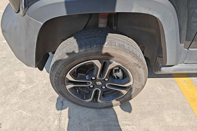 Used Baojun Spark 2023 Flagship Edition Left Front Wheel Hub